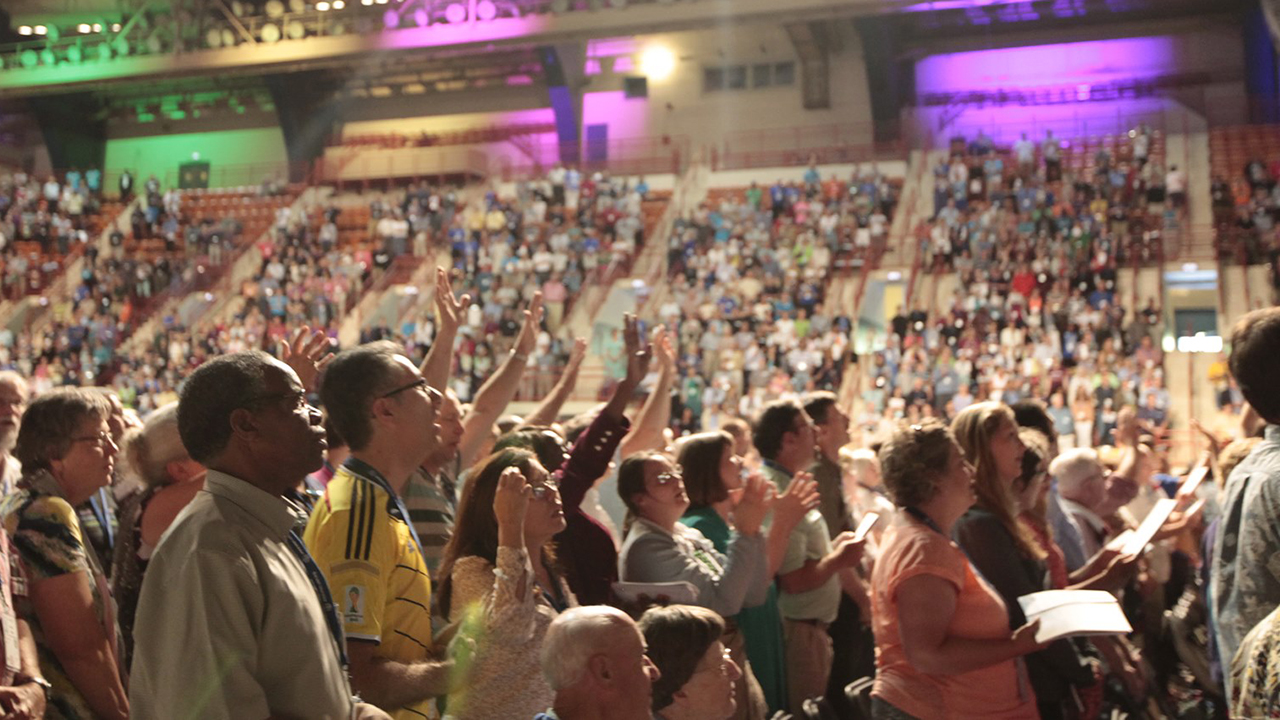 Participants worship at the 2015 Mennonite World Conference assembly in Harrisburg, Pa. — Mennonite World Conference