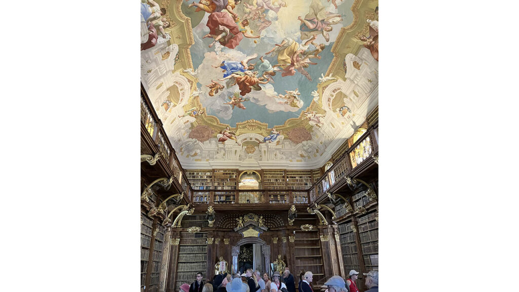 A room in the library of the Melk Abbey in northern Austria. While the current struc­ture was built in the early 1700s, the wealth of Catholic institutions was established centuries earlier. Resentment against the cloistered clergy’s opulent lifestyles was one of the grievances that pro­voked the Peasants’ War in 1525. — Paul Schrag/AW