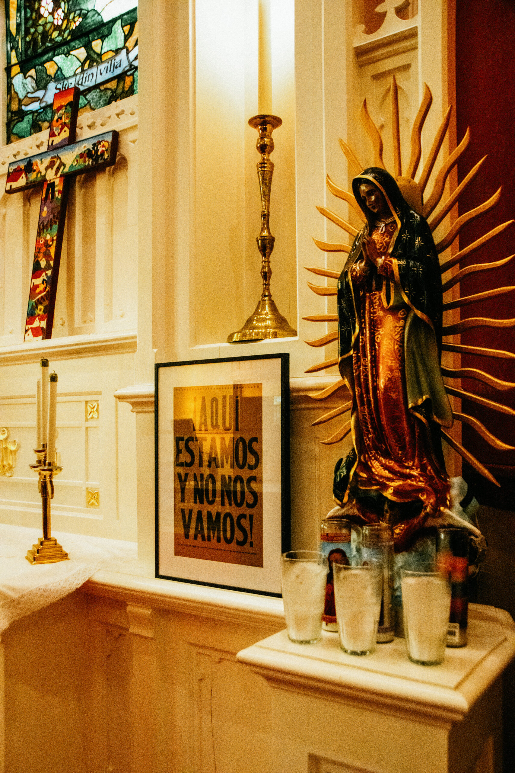 Hispanic church in Minneapolis displays signs of resistance toward ICE occupation. — Juan Moya/AW